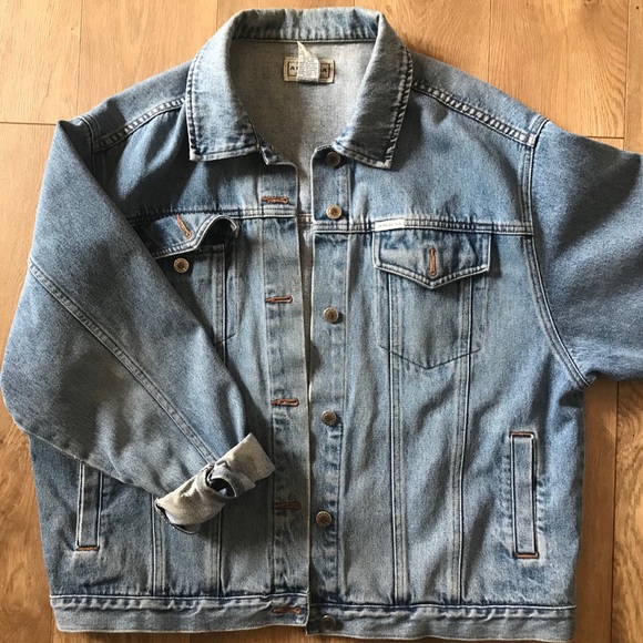 Oversized 90’s Denim Jacket - Picture 1 of 8